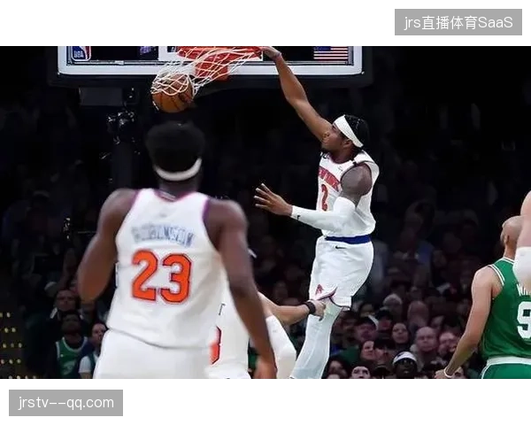 纽约尼克斯依靠强硬的防守体系，在季后赛中成功限制了骑士队的进攻